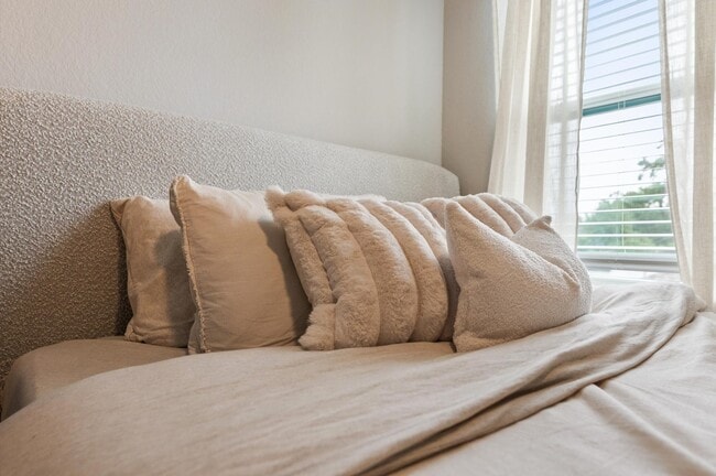 property at 6904 Covington Dr