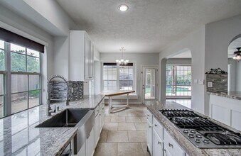 1311 Hopkins Park Dr in Houston, TX - Building Photo - Building Photo