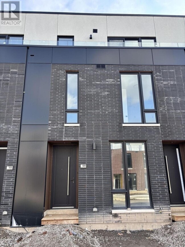 property at 120 Everett Cmn