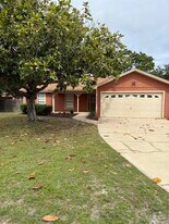 3021 Ranchette Square in Gulf Breeze, FL - Building Photo