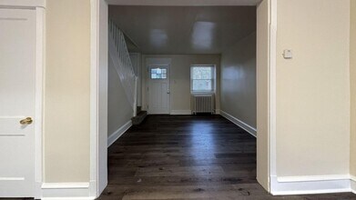 7246 Lamport Rd in Upper Darby, PA - Building Photo - Building Photo