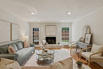 6106 Rincon Way in Dallas, TX - Building Photo - Building Photo