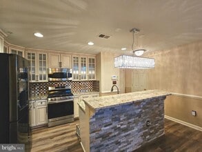 14219 St Germain Dr in Centreville, VA - Building Photo - Building Photo