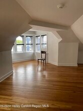 420 Warren St in Hudson, NY - Building Photo - Building Photo