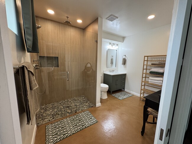 1611 Whaley St in Oceanside, CA - Building Photo - Building Photo