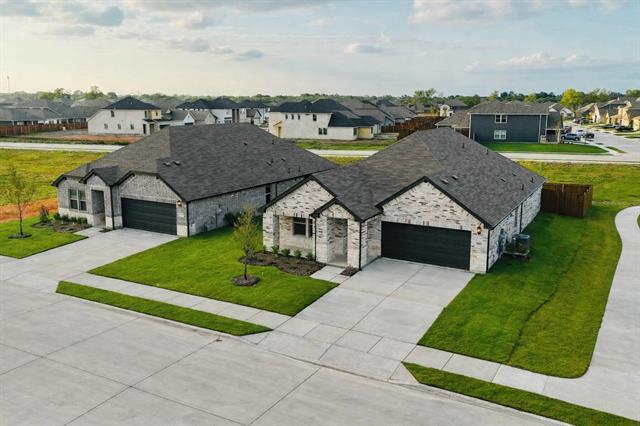 property at 463 Yellowstar Ln