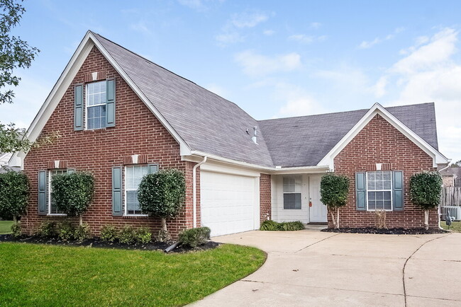 property at 748 Northwood West Cove