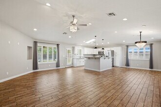 1901 N Rosemont Blvd in Tucson, AZ - Building Photo - Building Photo