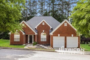 12513 Lakeside Pkwy in Fayetteville, GA - Building Photo
