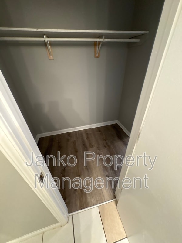 3343 Commercial Ave in South Chicago Heights, IL - Building Photo - Building Photo