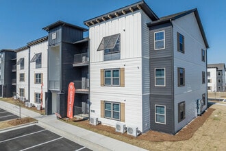 Pointe Grand Reservation Way in Augusta, GA - Building Photo - Building Photo