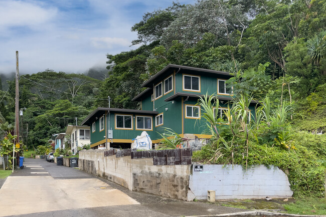 Nenehiwa Gardens in Kaneohe, HI - Building Photo - Building Photo