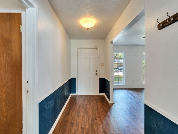 property at 1215 Briar Ln