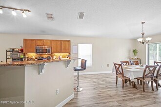 3275 Burdock Ave in Melbourne, FL - Building Photo - Building Photo