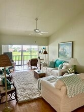 9855 Costa Mesa Ln in Bonita Springs, FL - Foto de edificio - Building Photo