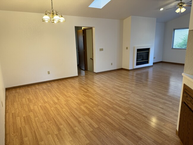 716 Hilltop Ln, Unit 716 in Toledo, OH - Building Photo - Building Photo