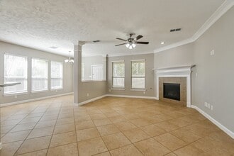 7411 Quiet River Ln in Pearland, TX - Building Photo - Building Photo