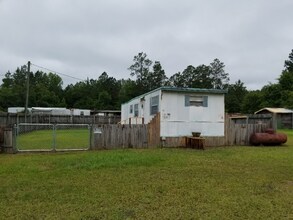 41 Thicket Rd in Ludowici, GA - Building Photo - Building Photo