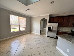 26842 Trinity Trail in Cypress, TX - Foto de edificio - Building Photo