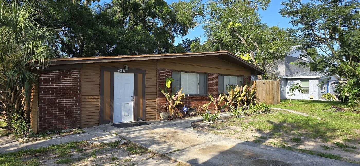 3417 Grv St Cir in Tampa, FL - Building Photo