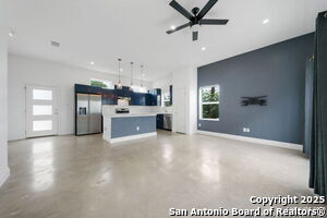 827 S Palmetto St in San Antonio, TX - Building Photo - Building Photo
