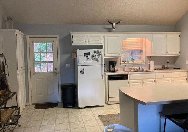 418 Beauregard Circle