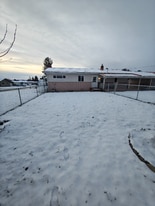 205 Rosewood Dr in Kalispell, MT - Building Photo