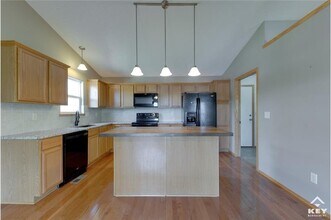 12026 W Jewell Ct in Wichita, KS - Building Photo - Building Photo