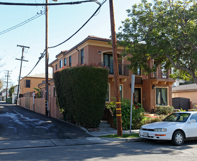 1421 Princeton St in Santa Monica, CA - Building Photo - Building Photo