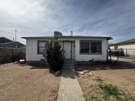 4220 Broaddus Ave in El Paso, TX - Building Photo