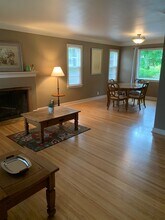 409 W Arrowhead Rd in Duluth, MN - Building Photo - Building Photo