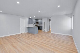 1305-1321 Laurel St in Napa, CA - Building Photo - Building Photo