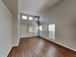 3131 Melbourne Ln in Lake In The Hills, IL - Building Photo - Building Photo