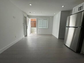 21186 Wicklund Av in Maple Ridge, BC - Building Photo - Building Photo