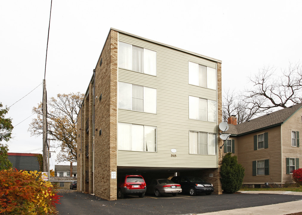 515 Lawrence St in Ann Arbor, MI - Foto de edificio