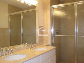 20 Winthrop Rd in Brookline, MA - Building Photo - Building Photo