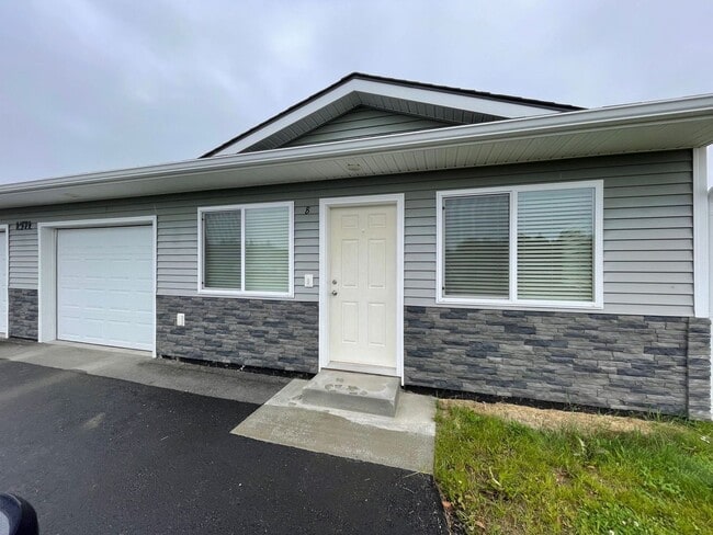 property at 1571 N Tinitun Cir