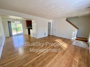 109 Longwood Dr in Charlottesville, VA - Building Photo - Building Photo