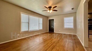 3018 43rd St-Unit -411D in Lubbock, TX - Building Photo - Building Photo