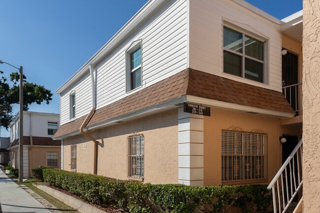 4708 Christa Ct in Tampa, FL - Building Photo - Building Photo