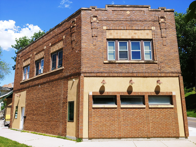 529 S 5th St in Mankato, MN - Building Photo