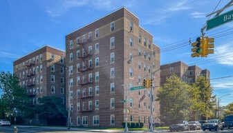 Hartley House in Flushing, NY - Building Photo
