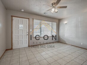 2021 Brighton Ave in The Village, OK - Building Photo - Building Photo