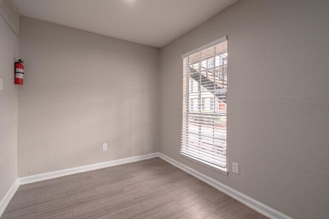 8601 Broadway in Houston, TX - Foto de edificio - Interior Photo