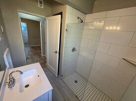 1410 Ashwood Rd in Austin, TX - Building Photo