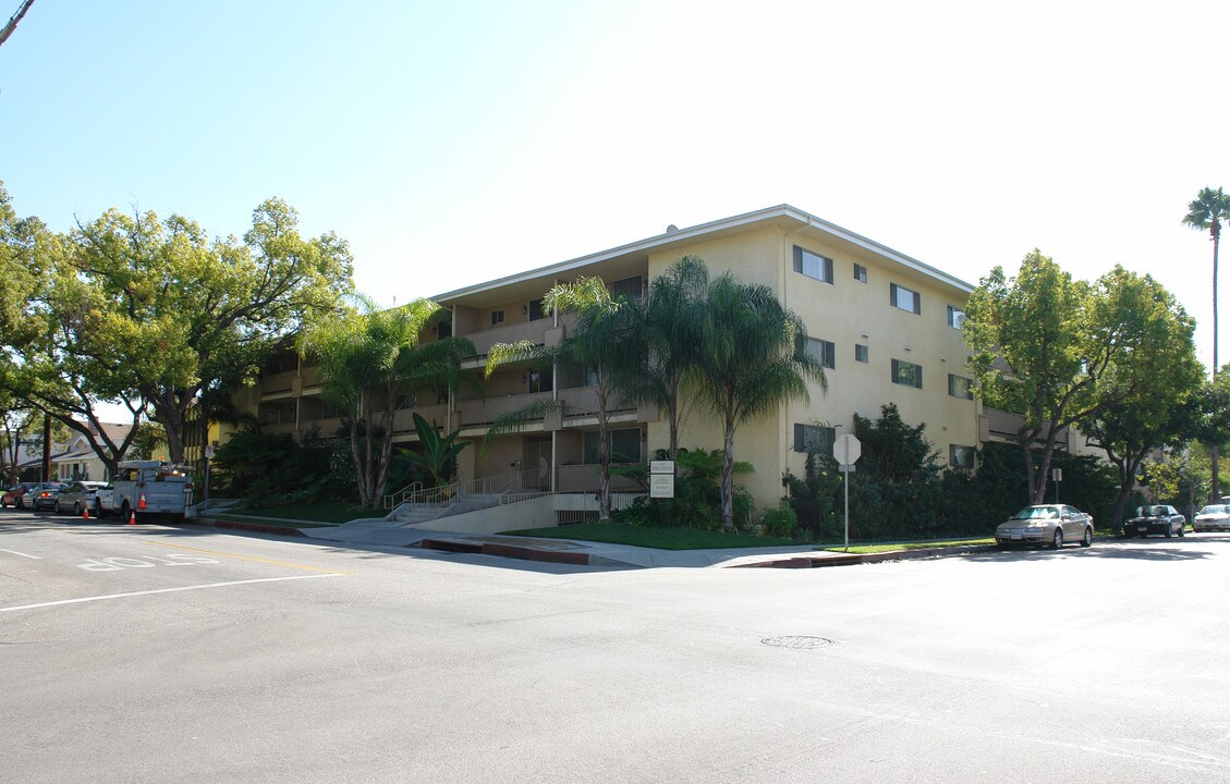 The Dryden in Glendale, CA - Foto de edificio