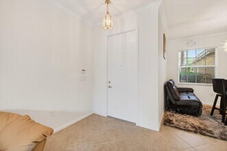 7533 Topiary Ave in Boynton Beach, FL - Building Photo - Building Photo