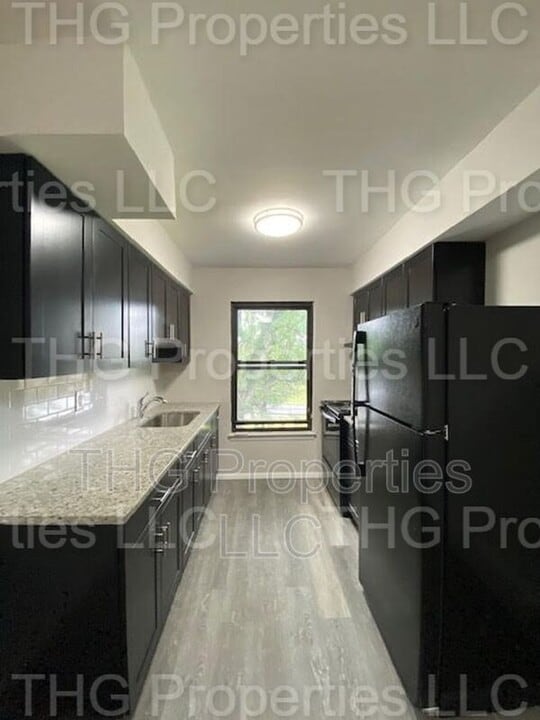 259 Reynolds Terrace in Orange, NJ - Building Photo