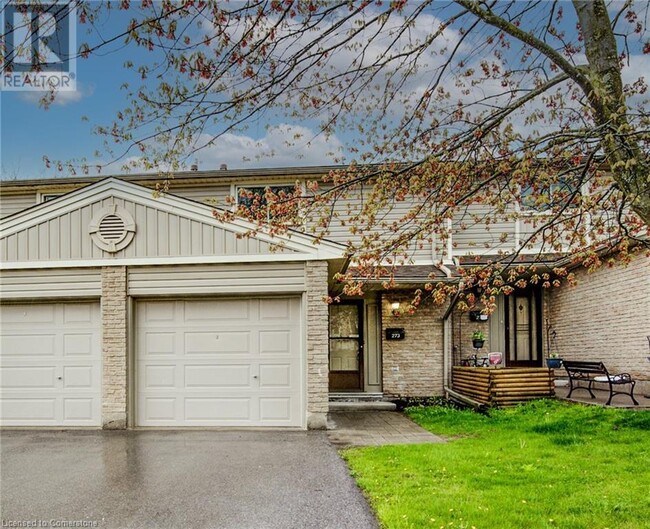 273 Pioneer Dr