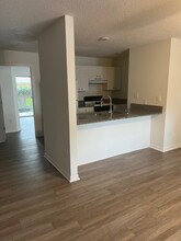1802 Tsuga Way in Fort Walton Beach, FL - Foto de edificio - Building Photo